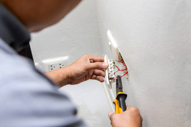 Best Industrial Electrical Services  in Central Point, OR
